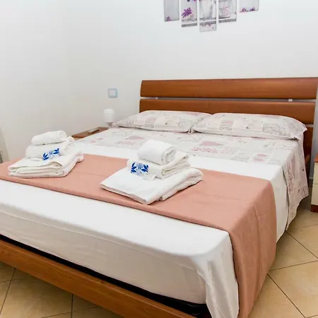 Appartamenti Vacanze Mareemare Capo d'Orlando Exterior photo