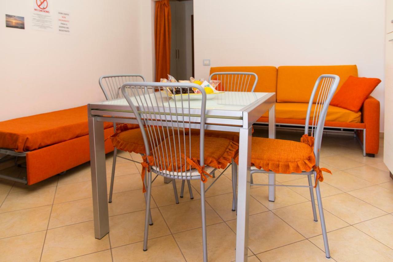 Holiday home Appartamenti Vacanze Mareemare
